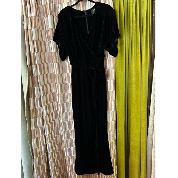 ModCloth Collectif Keiko Velvet Maxi Dress Size 6 - Picture 1 of 7